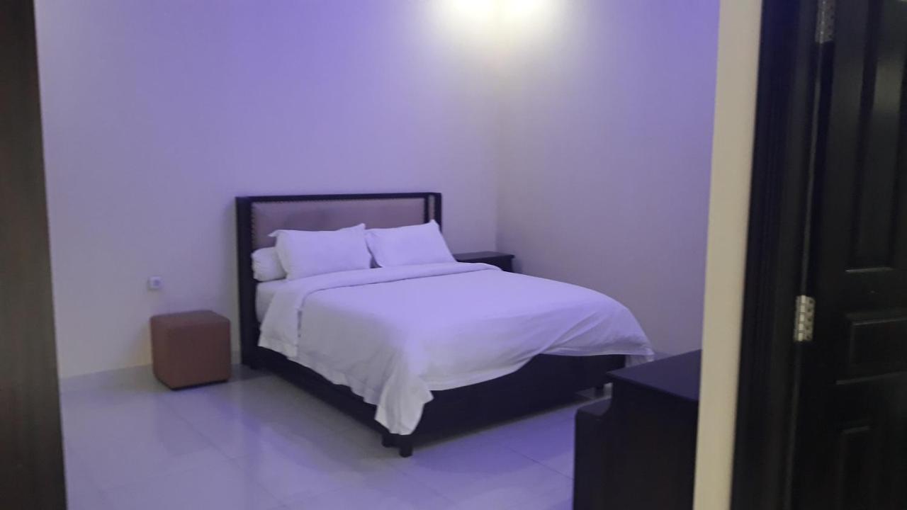 Villa Dira Bogor Exterior foto